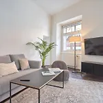 1464, Old Center Apartmán *