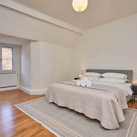 1464, Old Center * グラーツ