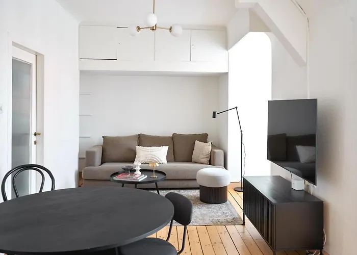 1464, Old Center アパート *