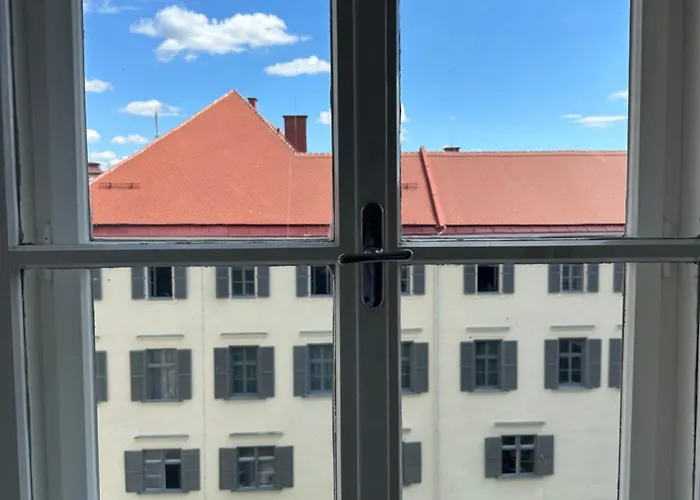 דירה 1464, Old Center